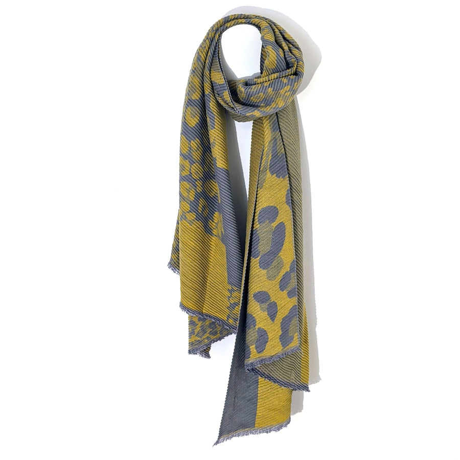 Crinkled Reversible Leopard Scarf
