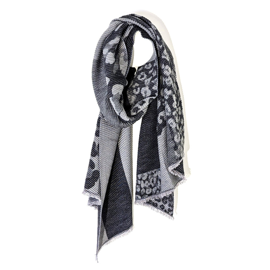 Crinkled Reversible Leopard Scarf