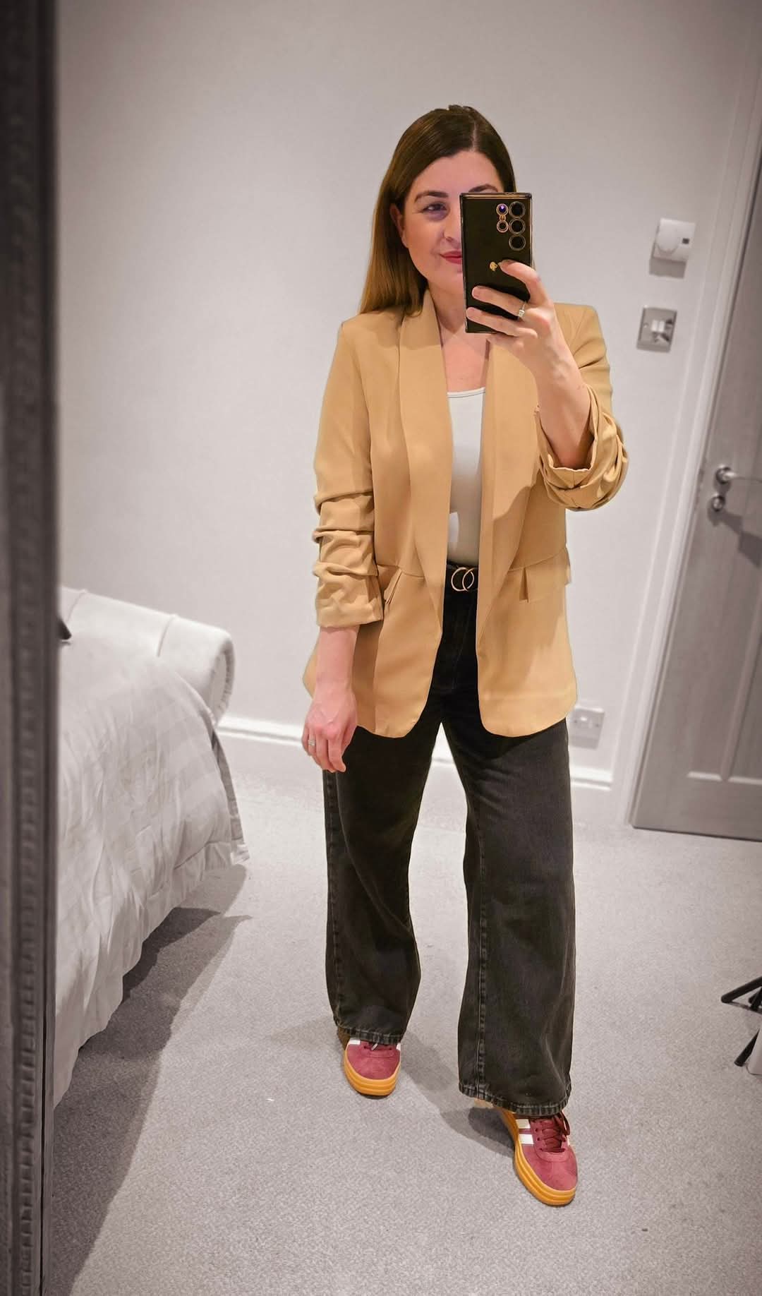 INDIE 3/4 Rouched Sleeve Blazer