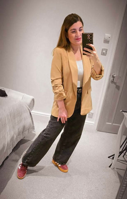 INDIE 3/4 Rouched Sleeve Blazer