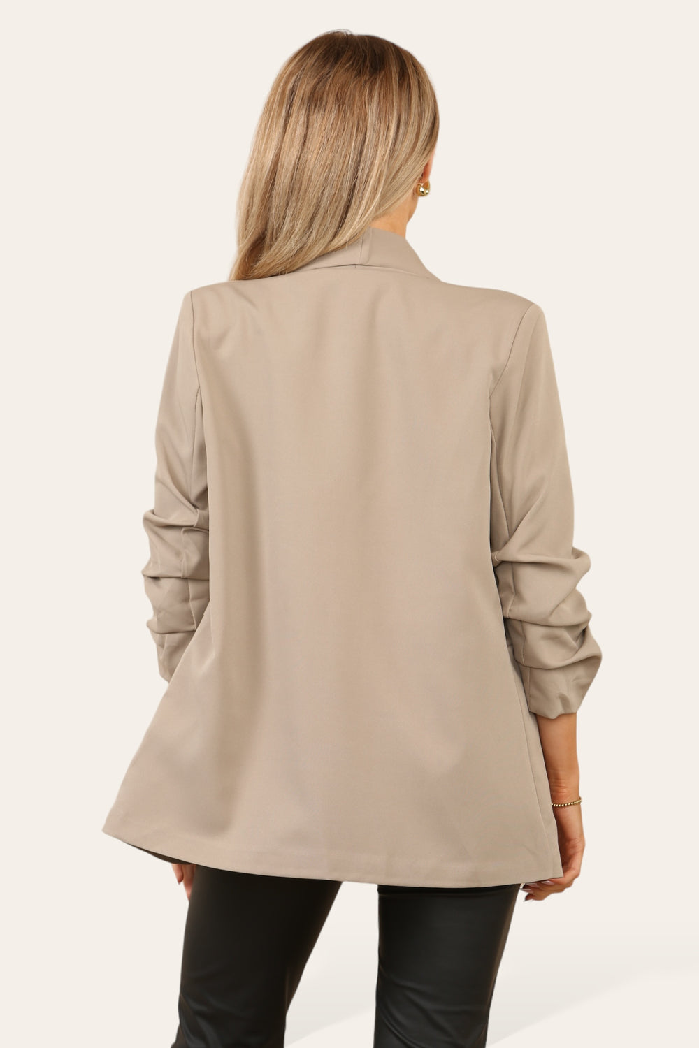 INDIE 3/4 Rouched Sleeve Blazer