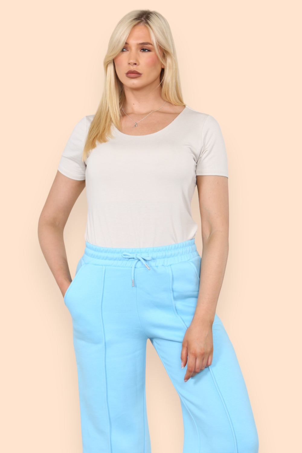 MADELINE Basic Fitted T-Shirt