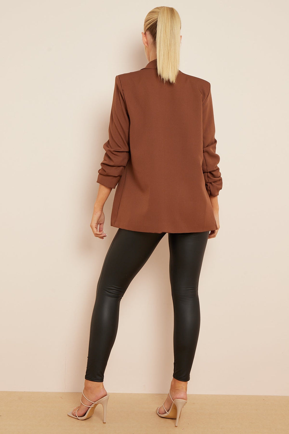 INDIE 3/4 Rouched Sleeve Blazer